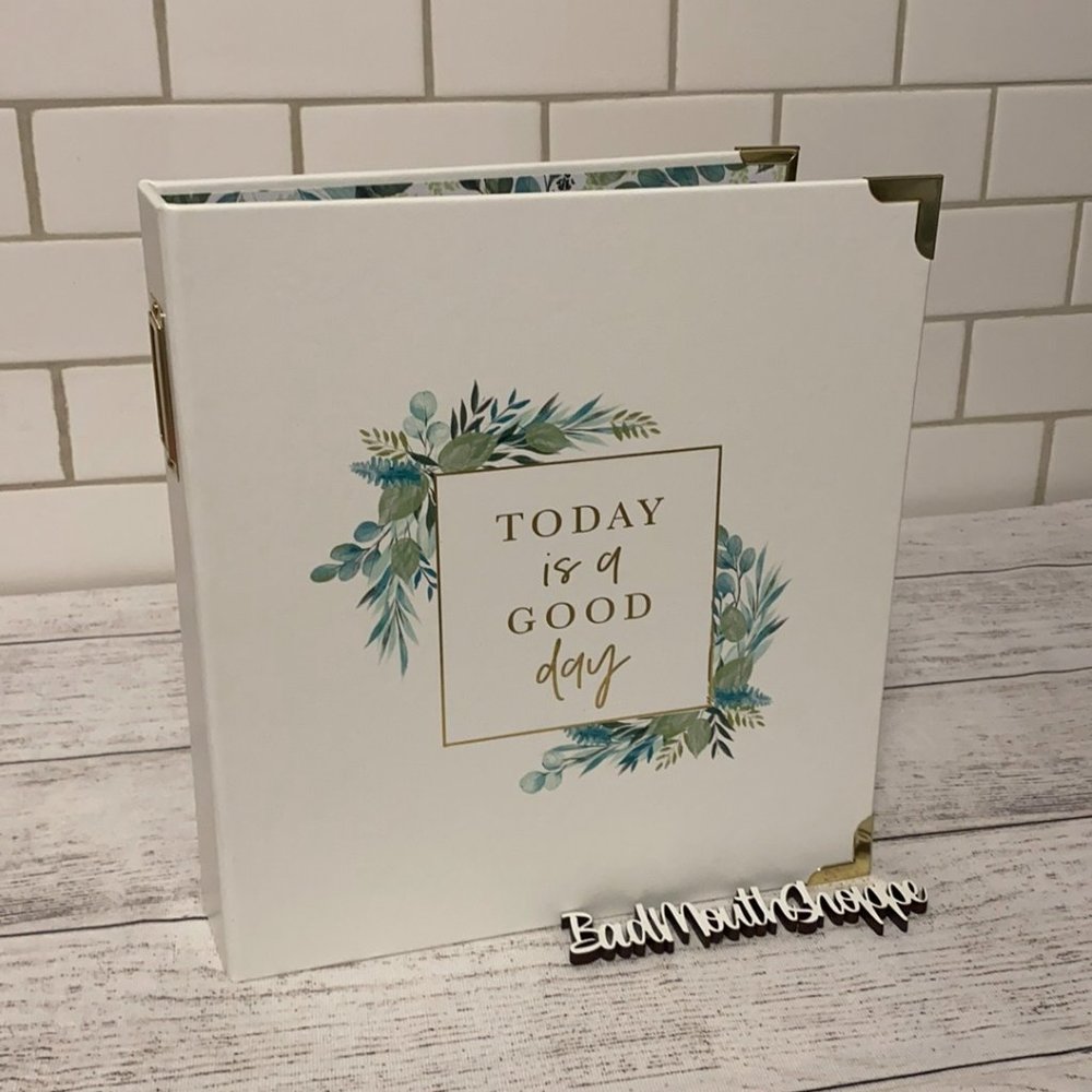 The Paper Studio Greenery Farmhouse Scrapbook Notebook Binder